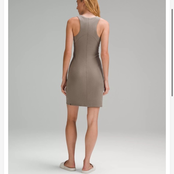 New Lululemon Ribbed Softstreme Slim-Fit Tank Dress Size 6 - Picture 2 of 10